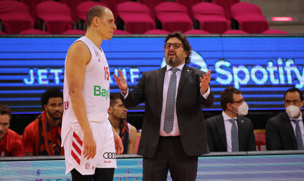 他每一次亮 他每一次亮