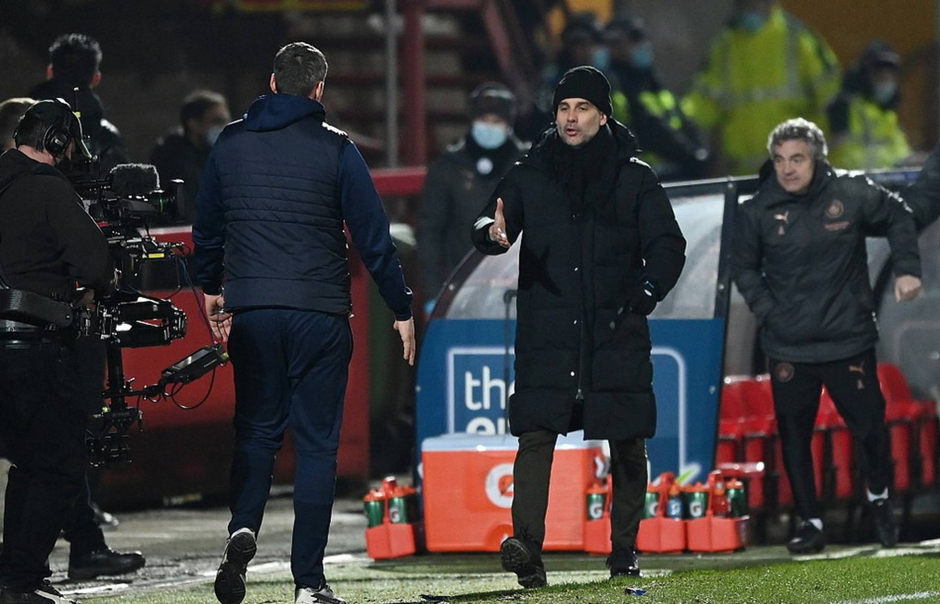 这一消息引 这一消息引