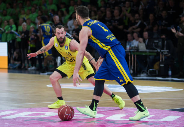 目前的前四 目前的前四